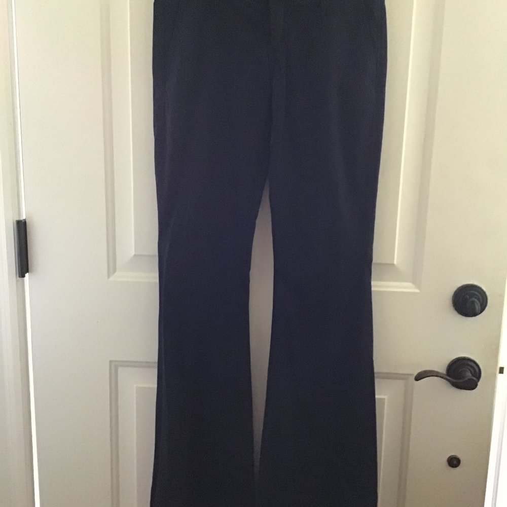 MOTHER CURFEW PREP FRENCH QUARTER FLARE JEANS. 26